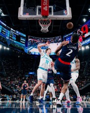 爱游戏下载-雷霆对阵奇才，伦纳德压制级发挥