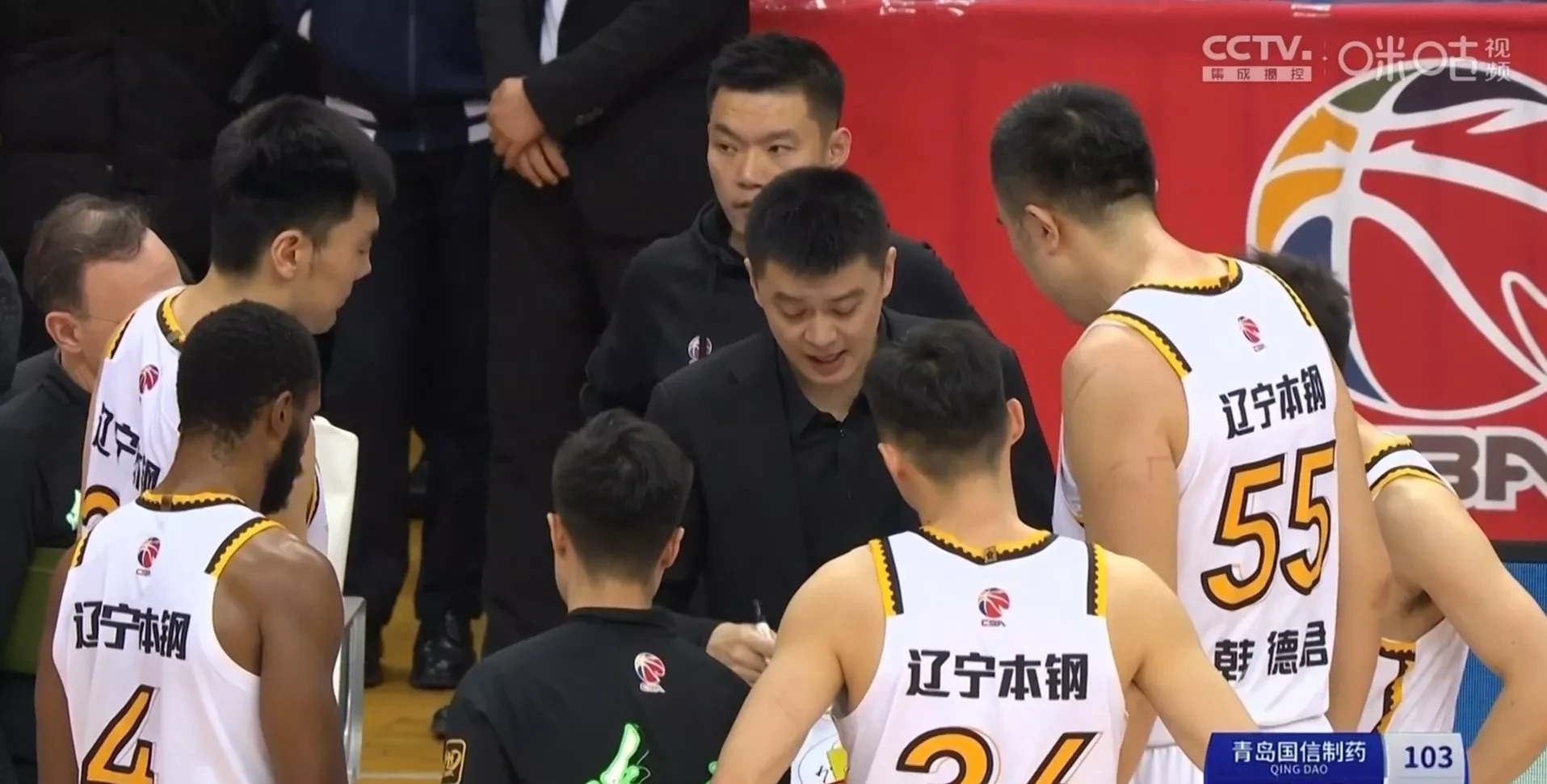 包含大连一方主场告捷，成功扭转连败局面的词条