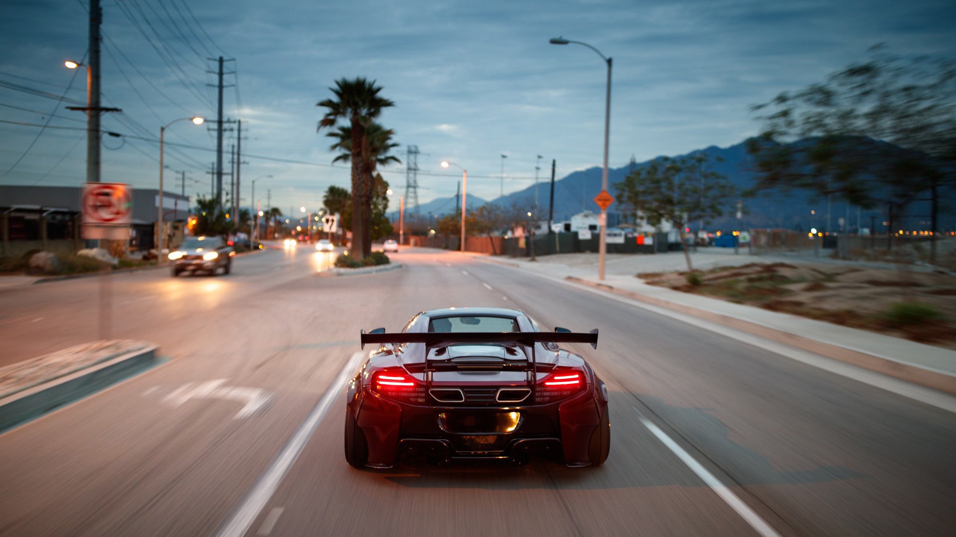 布雷默爆发!洪都拉斯的绿茵奇迹,当生死战遇上非洲雄狮的叹息